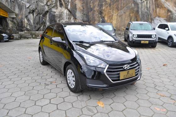 HYUNDAI HB20 1.0 COMFORT PLUS 12V FLEX 4P MANUAL HYUNDAI HB20 1.0 COMFORT PLUS 12V FLEX 4P MANUAL